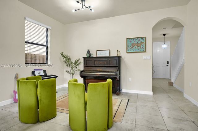 122 NE 27th Ave, Homestead, FL 33033