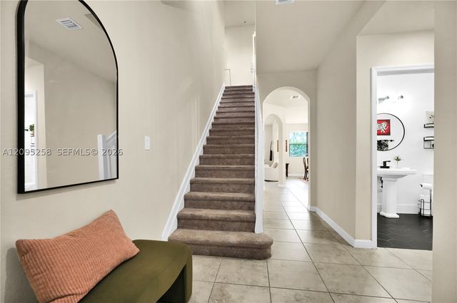 122 NE 27th Ave, Homestead, FL 33033