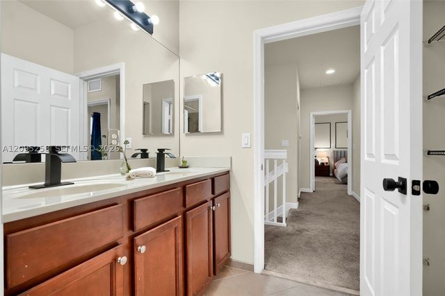 122 NE 27th Ave, Homestead, FL 33033