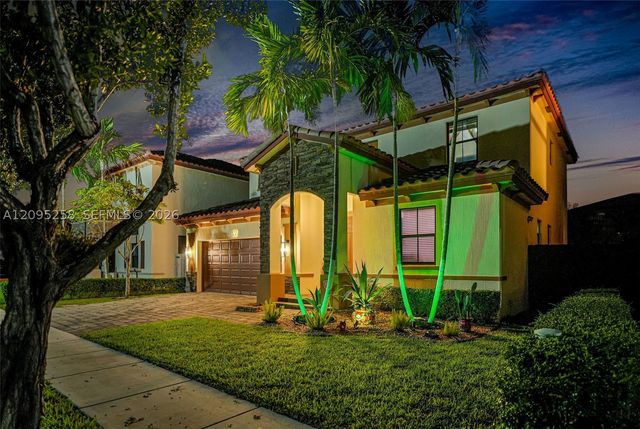 122 NE 27th Ave, Homestead, FL 33033