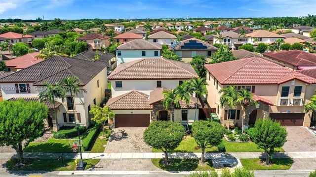 122 NE 27th Ave, Homestead, FL 33033