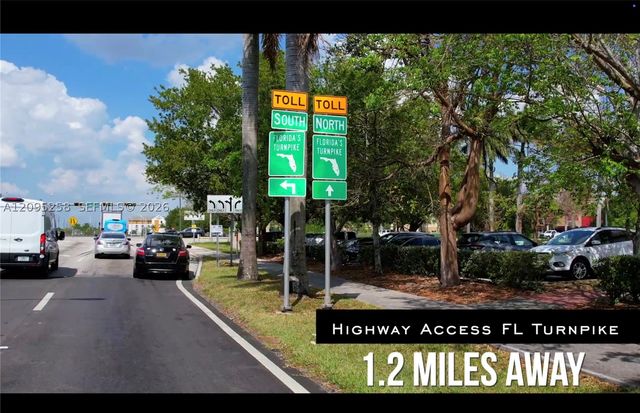 122 NE 27th Ave, Homestead, FL 33033