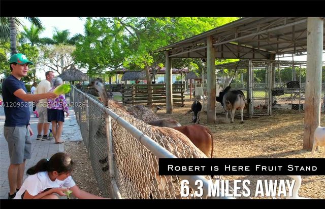 122 NE 27th Ave, Homestead, FL 33033
