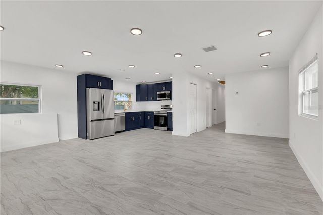 1121 ILLINOIS AVENUE, St Cloud, FL 34769