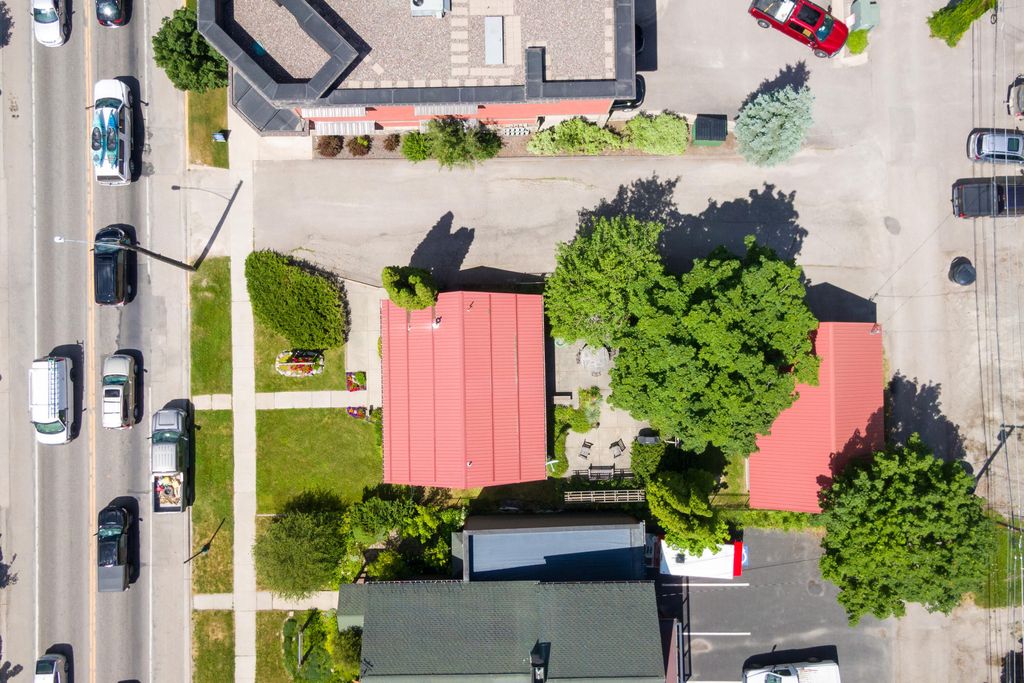 327 Spokane Avenue, Whitefish, MT 59937 photo 4