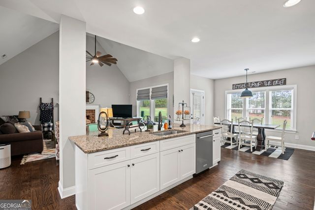 150 Duck Drive, Senoia, GA 30276