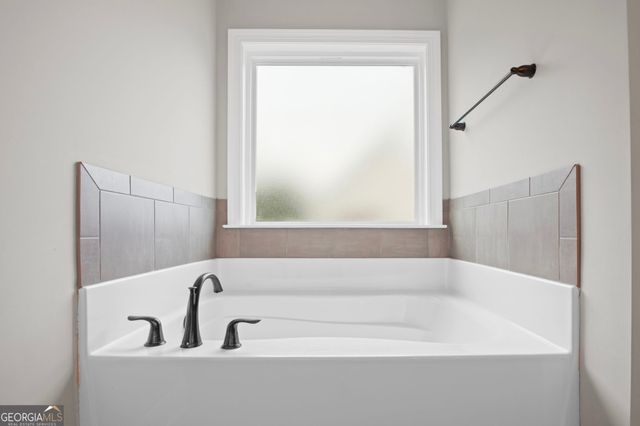 150 Duck Drive, Senoia, GA 30276