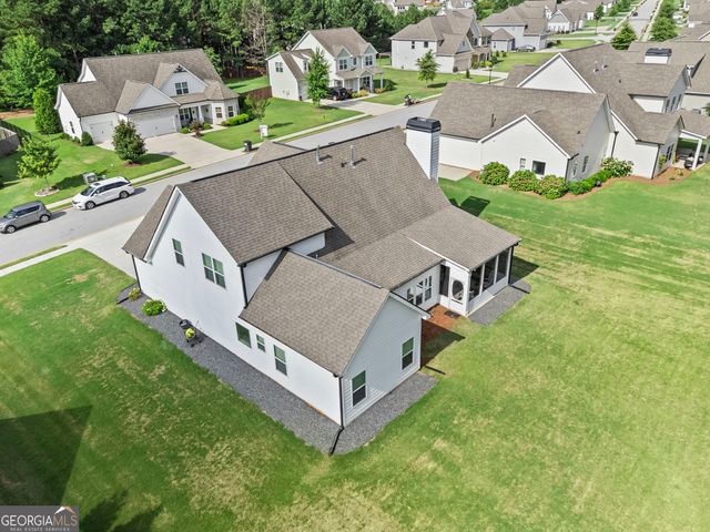 150 Duck Drive, Senoia, GA 30276