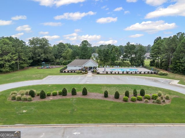 150 Duck Drive, Senoia, GA 30276