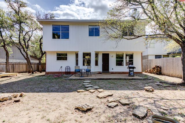 8904 W Hove LOOP, Austin, TX 78749