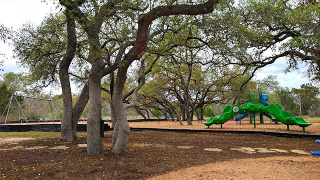 8904 W Hove LOOP, Austin, TX 78749