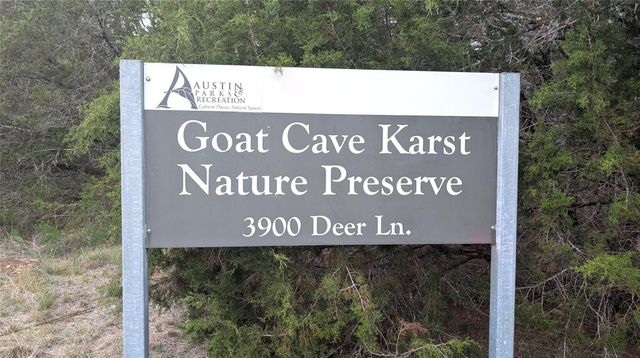 8904 W Hove LOOP, Austin, TX 78749