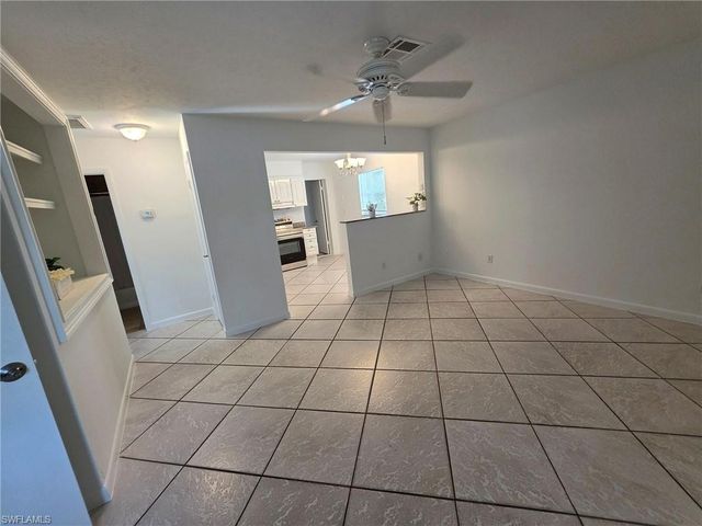 1294 Highlands DR, Naples, FL 34103