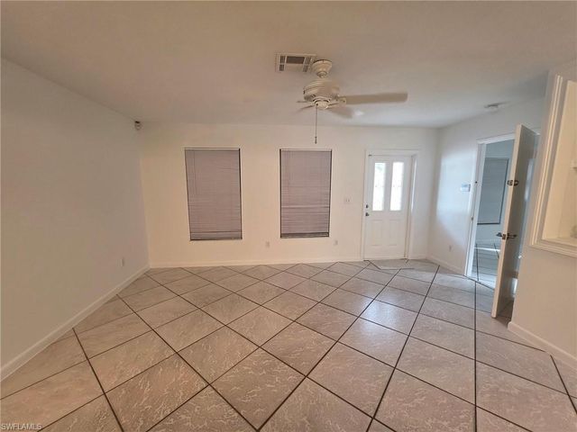 1294 Highlands DR, Naples, FL 34103