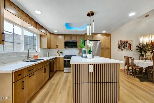 295 E Blue Mountain Way, Claremont, CA 91711