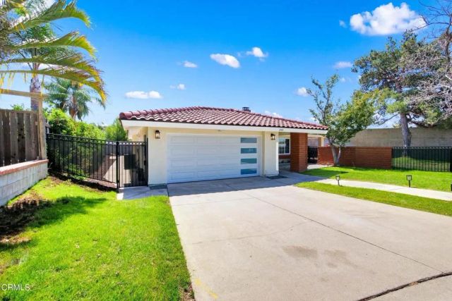 295 E Blue Mountain Way, Claremont, CA 91711