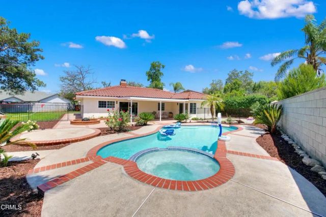 295 E Blue Mountain Way, Claremont, CA 91711