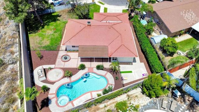 295 E Blue Mountain Way, Claremont, CA 91711