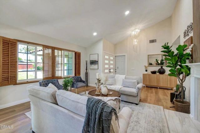 295 E Blue Mountain Way, Claremont, CA 91711