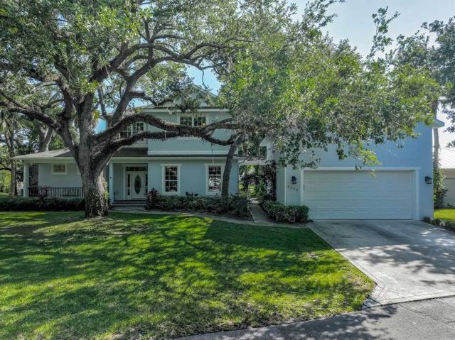 7330 36th Court, Vero Beach, FL 32967