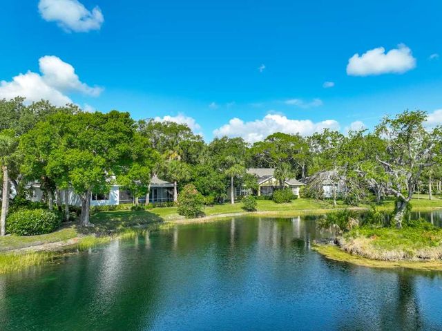 7330 36th Court, Vero Beach, FL 32967