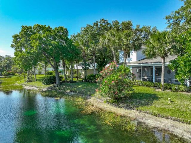 7330 36th Court, Vero Beach, FL 32967