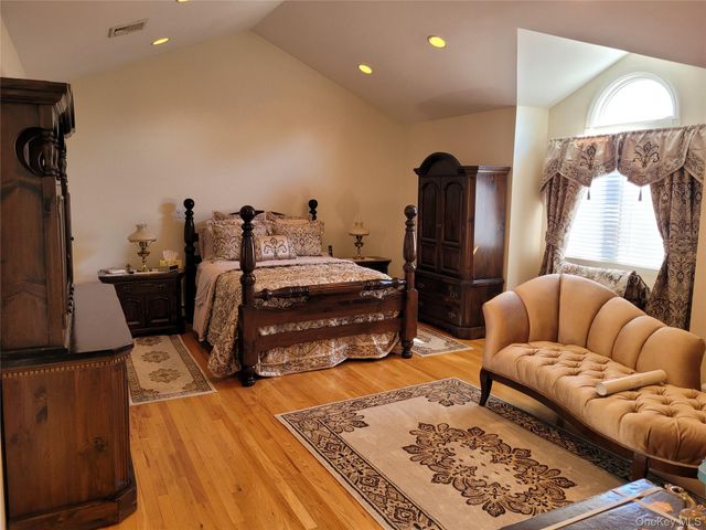 132 Atlantic Avenue, Massapequa Park, NY 11762