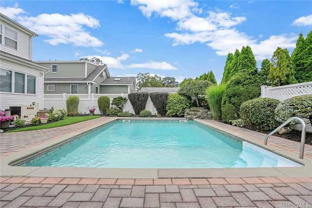 132 Atlantic Avenue, Massapequa Park, NY 11762