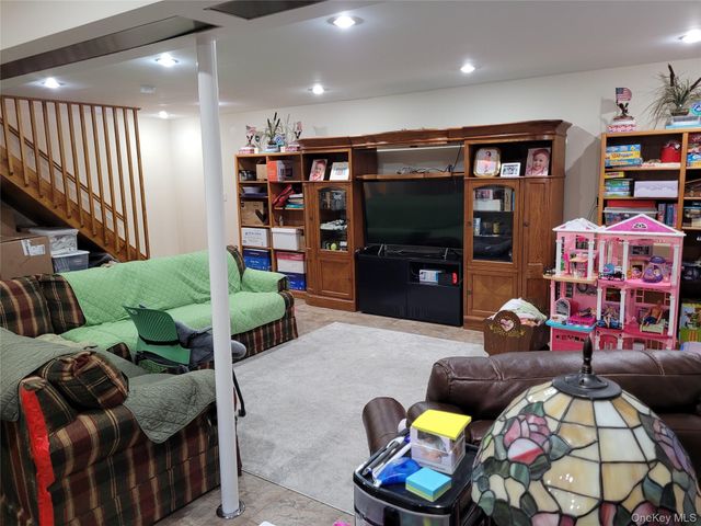 132 Atlantic Avenue, Massapequa Park, NY 11762