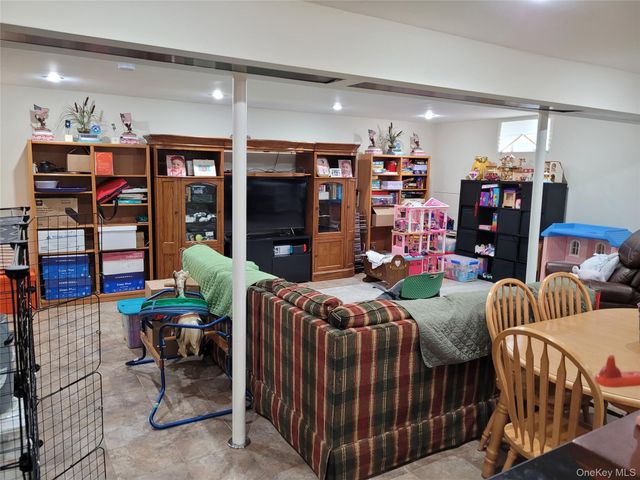 132 Atlantic Avenue, Massapequa Park, NY 11762