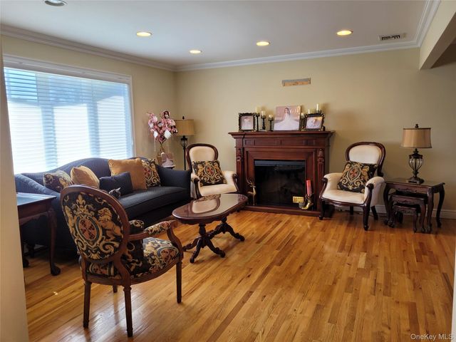 132 Atlantic Avenue, Massapequa Park, NY 11762