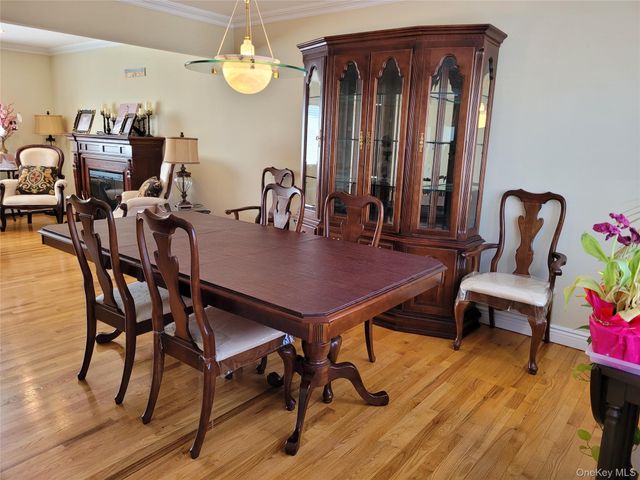 132 Atlantic Avenue, Massapequa Park, NY 11762