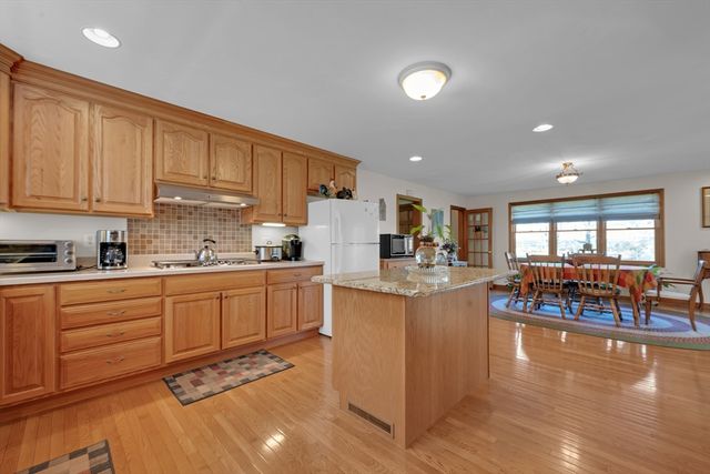 199 Prescott St, West Boylston, MA 01583