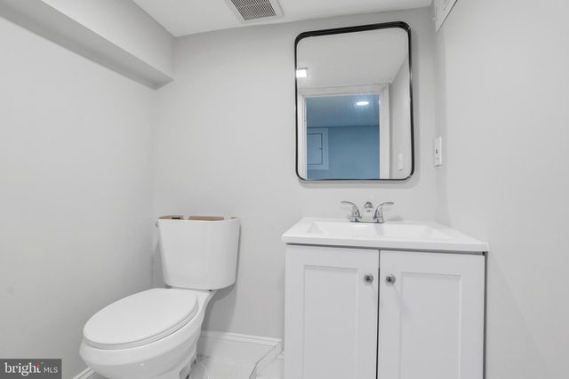 246 S EAST AVE, Baltimore, MD 21224