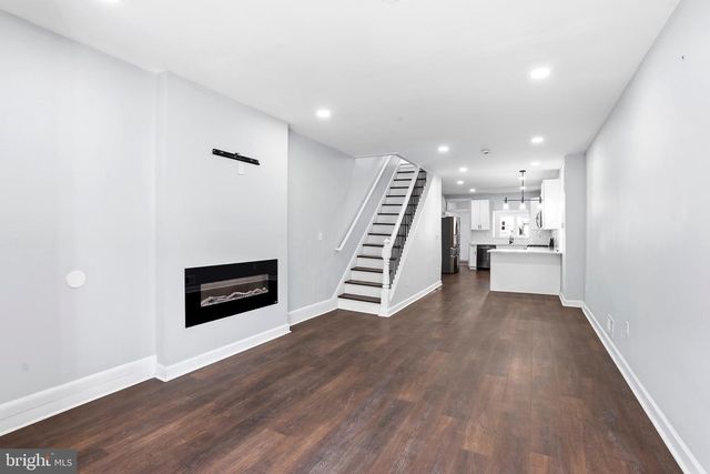 246 S EAST AVE, Baltimore, MD 21224