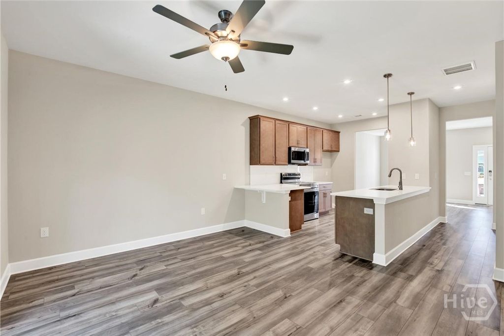 Image 11 of property listing at 238 Haisley Run, Guyton, GA 31312