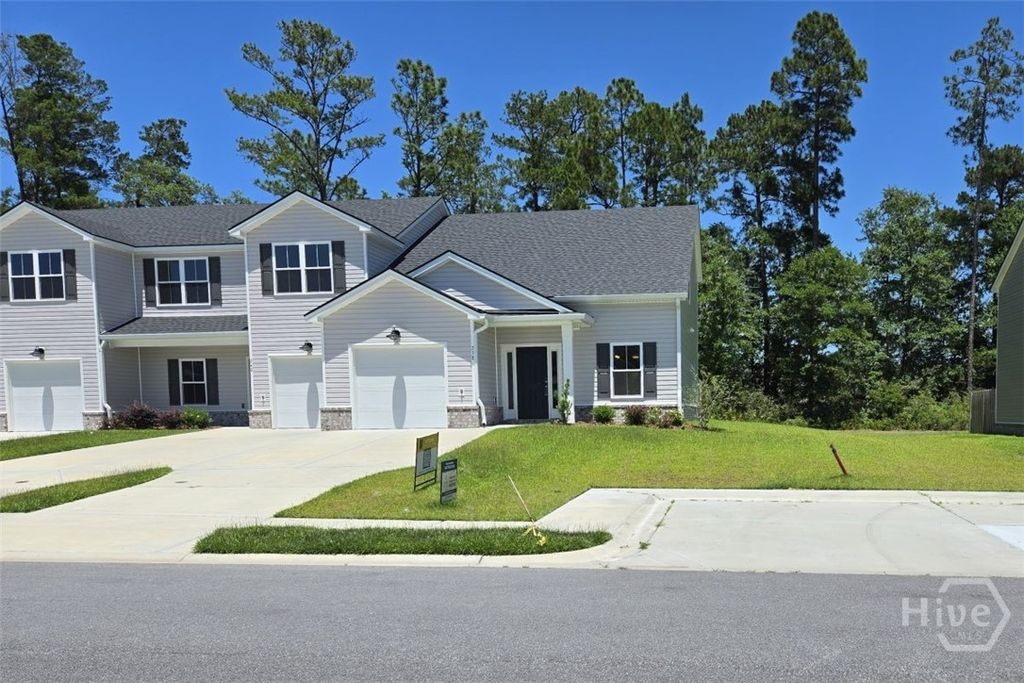 Image 4 of property listing at 238 Haisley Run, Guyton, GA 31312