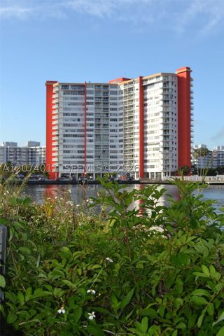 1351 NE Miami Gardens Dr PH3E, Miami, FL 33179