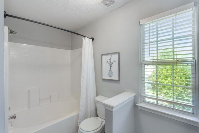 2142 Nashboro Blvd, Nashville, TN 37217