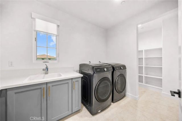 129 Coldwater, Irvine, CA 92602