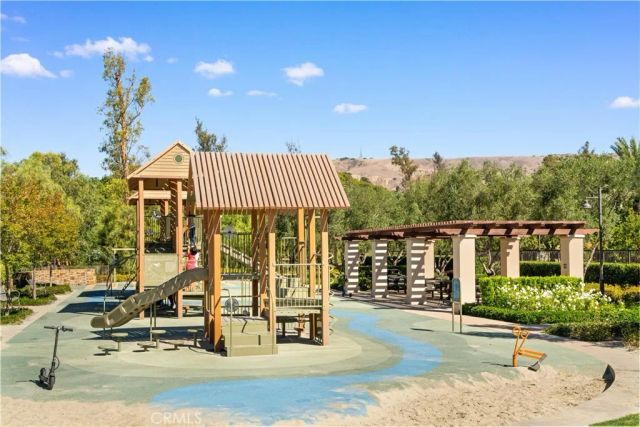 129 Coldwater, Irvine, CA 92602