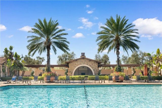 129 Coldwater, Irvine, CA 92602