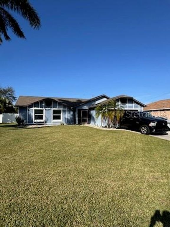32 NE 13TH PLACE, Cape Coral, FL 33909
