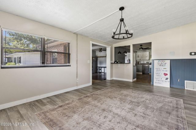 11486 INEZ Drive, Jacksonville, FL 32218