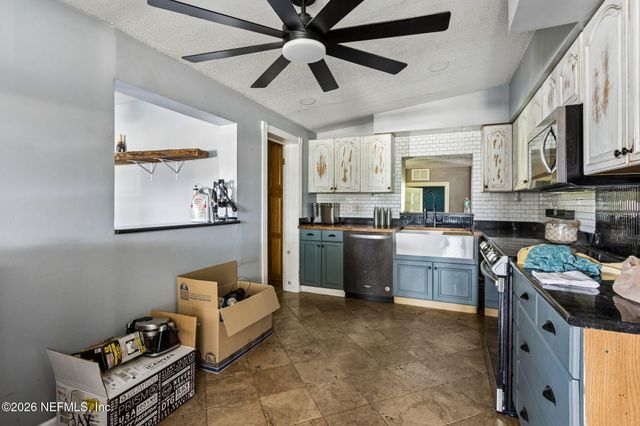 11486 INEZ Drive, Jacksonville, FL 32218