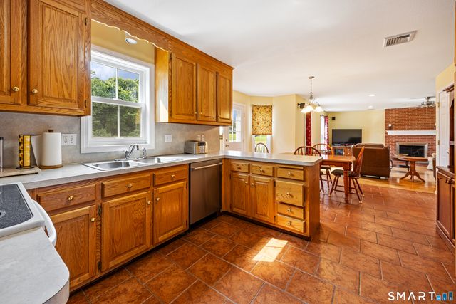 39 Old Farm Road, Plymouth, CT 06786