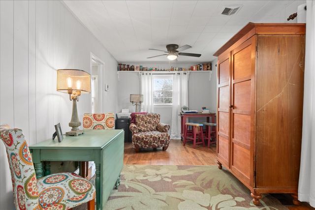 224 Admiral Cir, Lawrenceburg, TN 38464