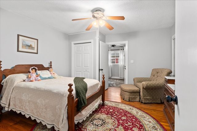 224 Admiral Cir, Lawrenceburg, TN 38464