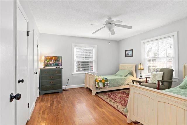 224 Admiral Cir, Lawrenceburg, TN 38464