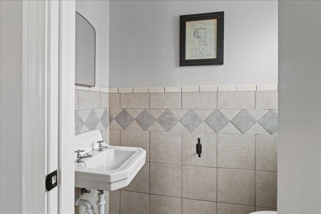 224 Admiral Cir, Lawrenceburg, TN 38464